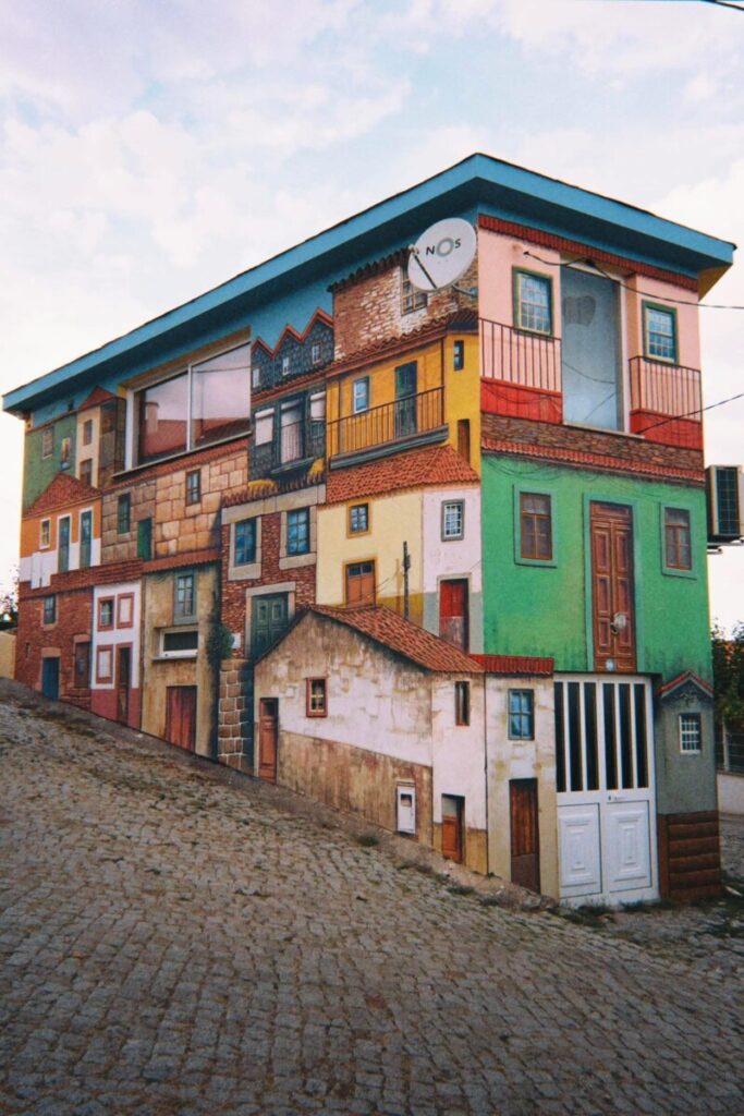 575122527_122149673198740715_6678781554761087881_n - Jornal do Centro Cinco murais do Douro Street Art Festival nomeados para Melhor Obra de Arte Urbana do Mundo