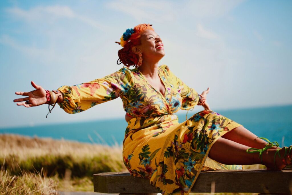  Carmen Souza e Theo Pascal com o “Port’Inglês” este sábado no Teatro Viriato, em Viseu