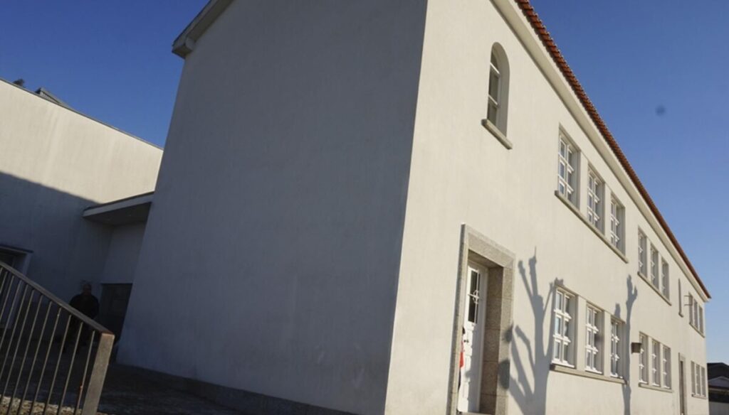  Agrupamento de Escolas de Souselo em Cinfães investiga amputação de dedos de aluno