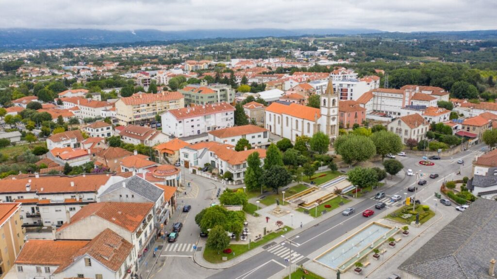  Tondela assinala 38 anos de elevação a cidade com homenagens a trabalhadores municipais