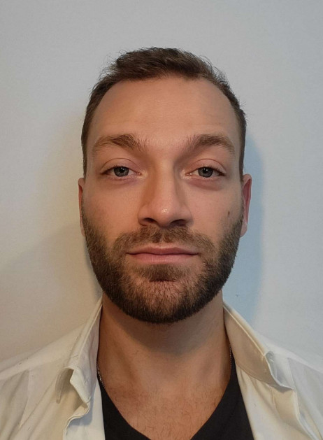 João Melo Oliveira médico especialista em Cirurgia Maxilofacial no Hospital CUF Viseu