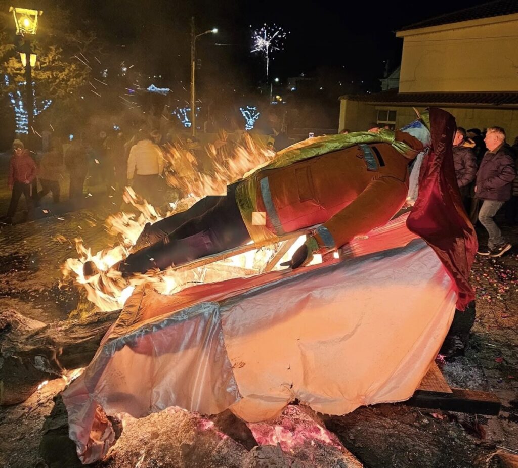  Moimenta da Beira entra no novo ano com a “Queima do Velho”