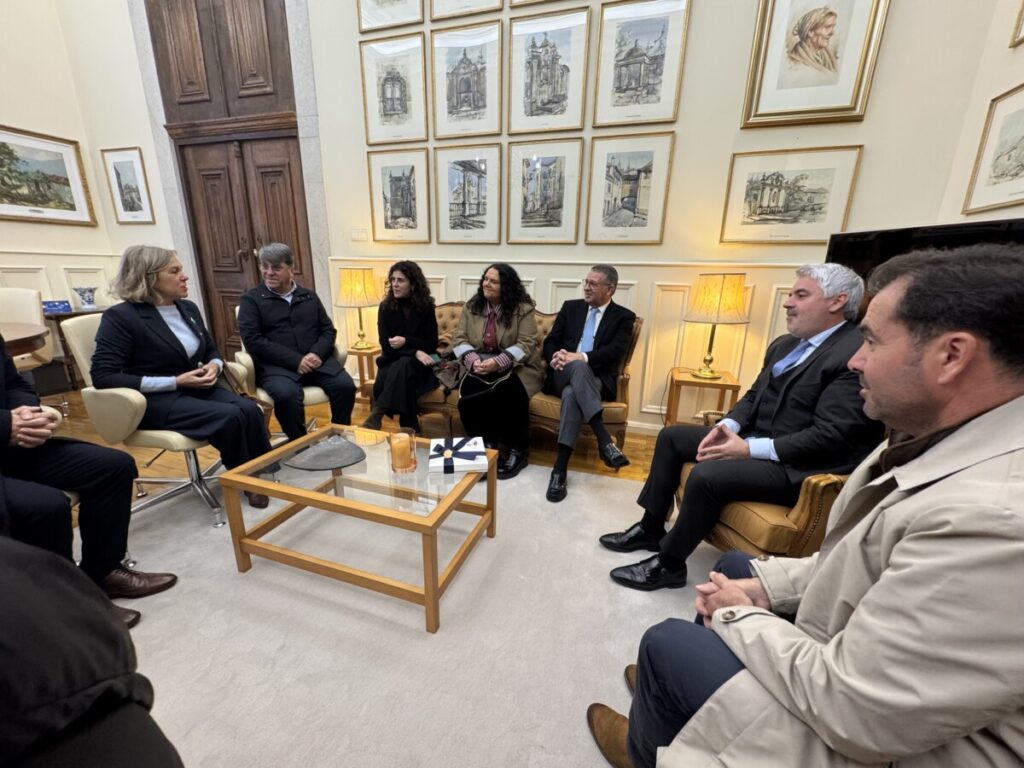  António José Seguro diz que sem jornais, “interior de Portugal perde a voz”