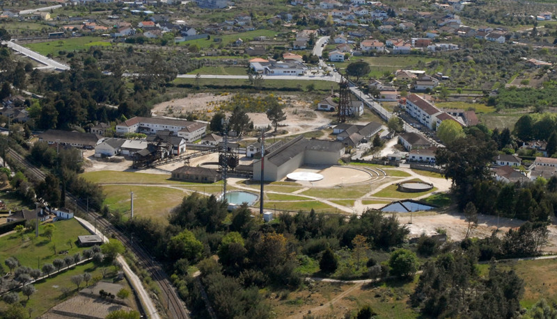 Presidenciais: Mineiros da Urgeiriça prometem a Jorge Pinto lutar pelos seus direitos “à pazada e à picareta”