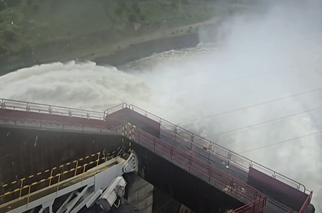 descarga barragem aguieira