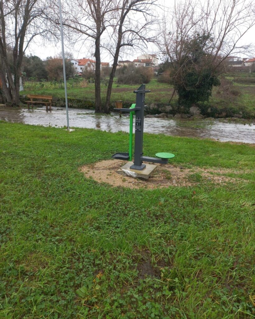  Chuva leva ao encerramento temporário do Parque Verde da Ribeira e dos passadiços em S. Comba Dão