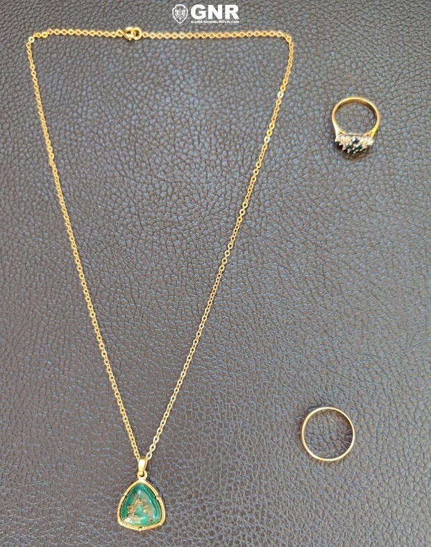  GNR recupera anel, aliança e fio furtados em Santa Comba Dão