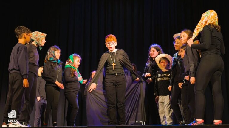 Black and Grey 3D Shapes Tech Company Presentation - 4