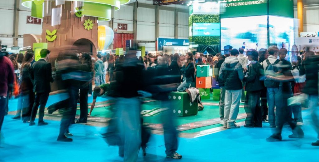  Município leva jovens de Viseu à feira Qualifica 