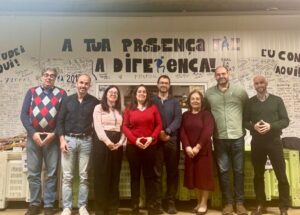 Direção com suplentes banco alimentar