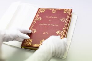 parlamento-assinala-hoje-aprovacao-da-lei-fundamental-em-sessao-solene